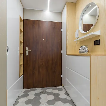 P&o Cybernetyki Apartment *